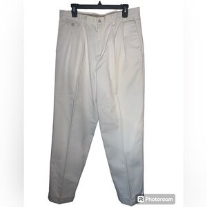 Dockers cream/ivory no wrinkle‎ twill loose fit cuffed pants size 34/30